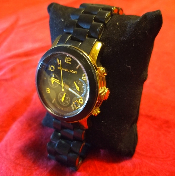 Authentic Michael Kors - Picture 7 of 16